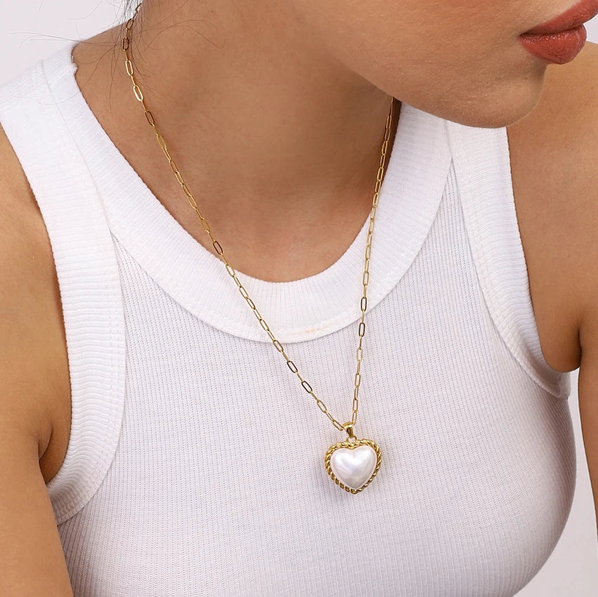 Qiezaa Necklace
