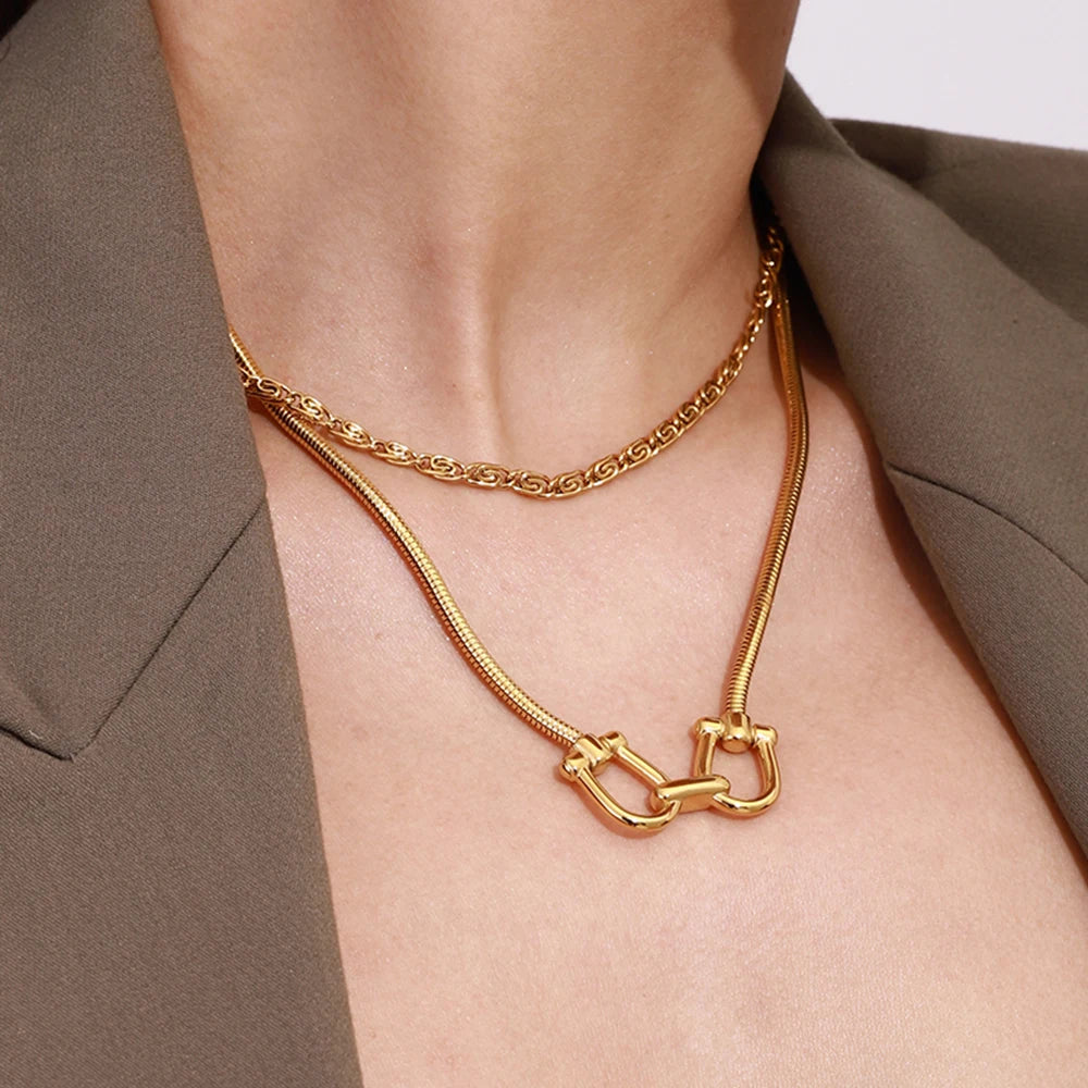 Horsen Necklace