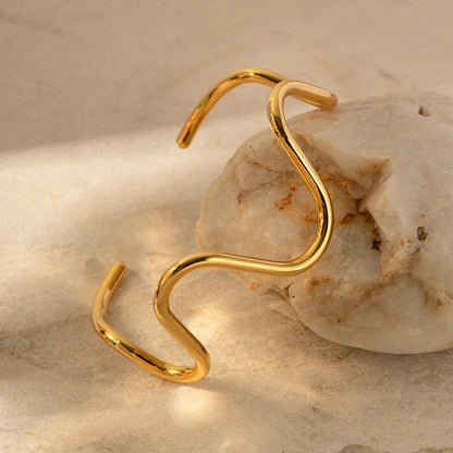 Wavy Open Thin Bracelet