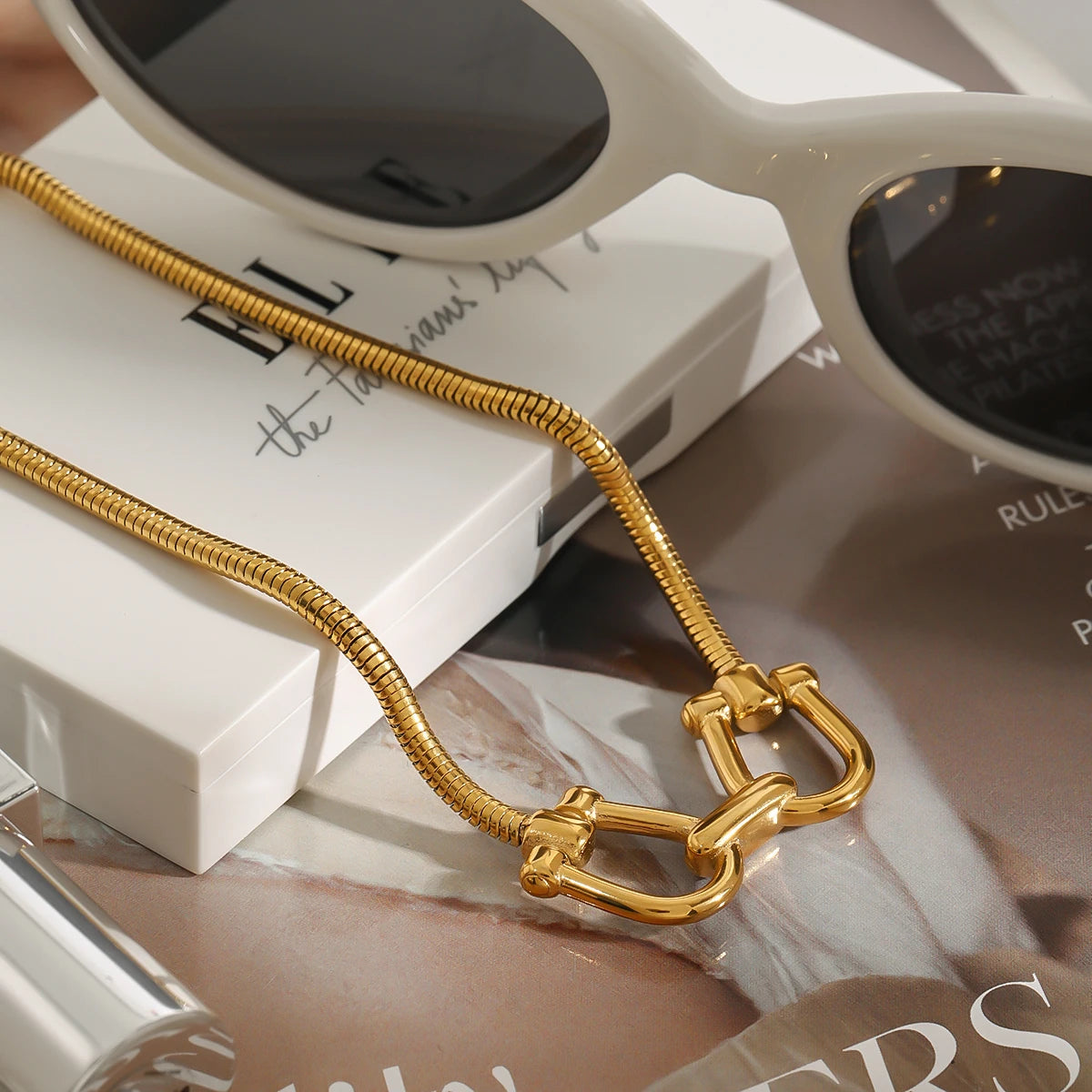 Horsen Necklace