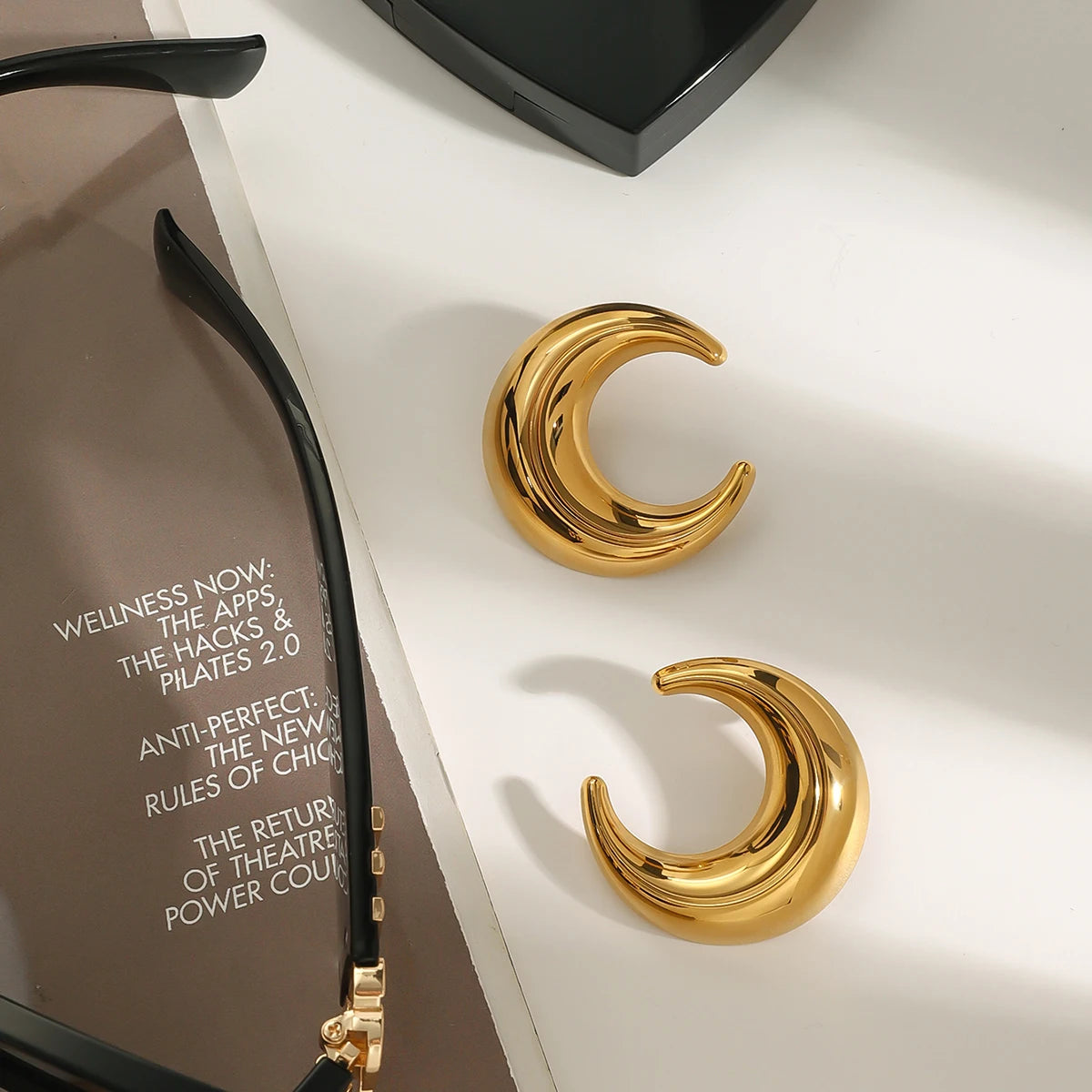 Iconsia Earrings