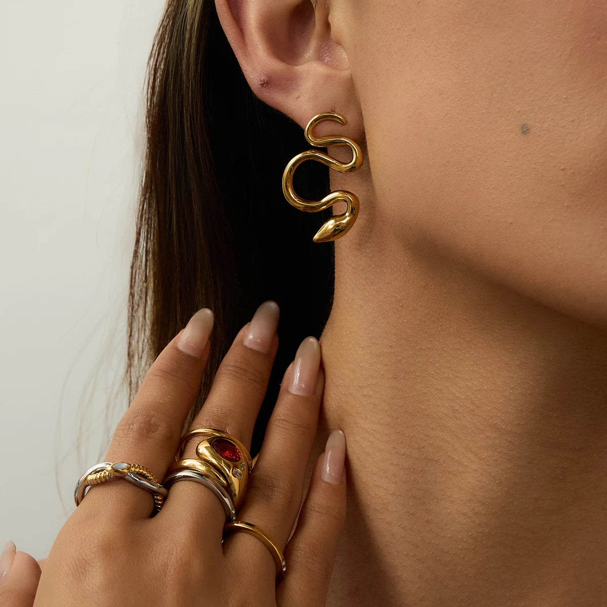 Valeriano Earrings